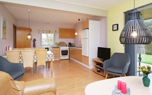6 Person Holiday Home in Rodby
