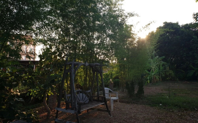 Benjapirom Private House