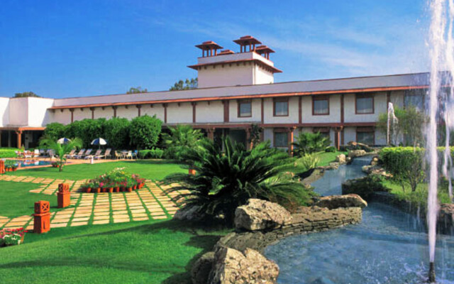 Trident, Agra