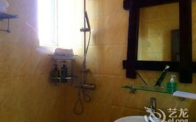 Dali Yuehai Shanqi Inn