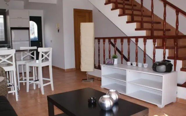 Holiday House Teguisa