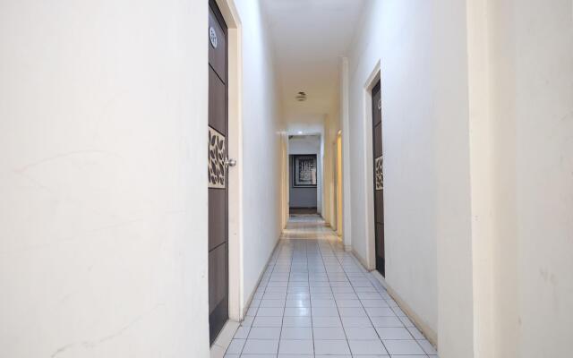 ZEN Rooms Basic Kalimas Sunan Ampel