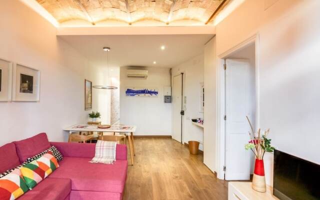 Designer 1 Bed Apartment near Plaza España