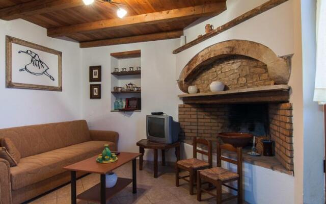 Afroditis House