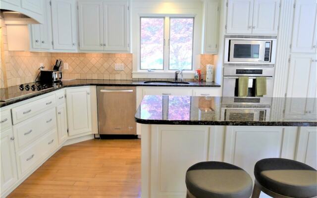 161 Stanhope - 5 Bedroom House