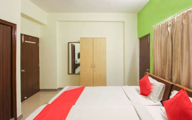 2006 Apartment Begumpet