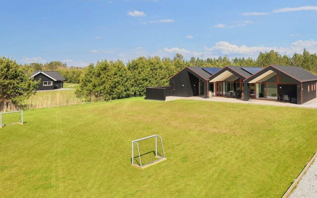 10 Person Holiday Home in Jerup