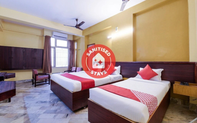 Hotel New Prince by OYO Rooms