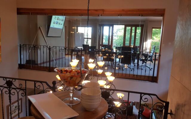 Executive Suite Woodmead East - Adults Only