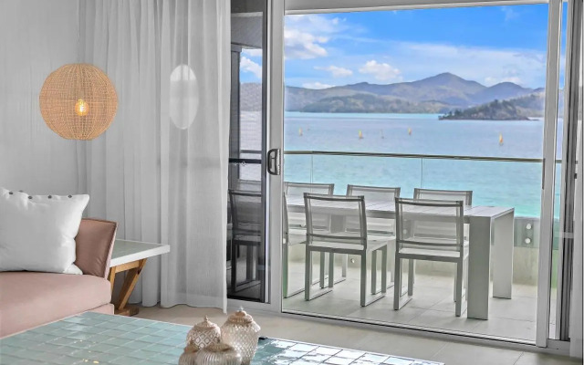 The Elite F208 by HamoRent on Hamilton Island
