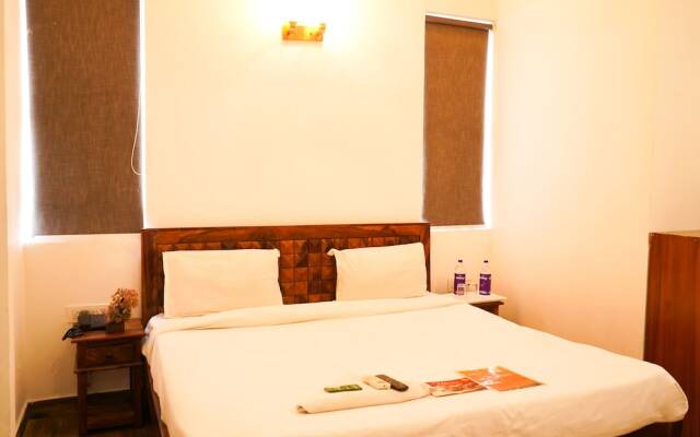 Roomshala 028 Blu Lagoon