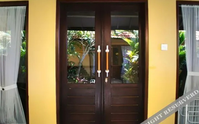 Putu Guest House