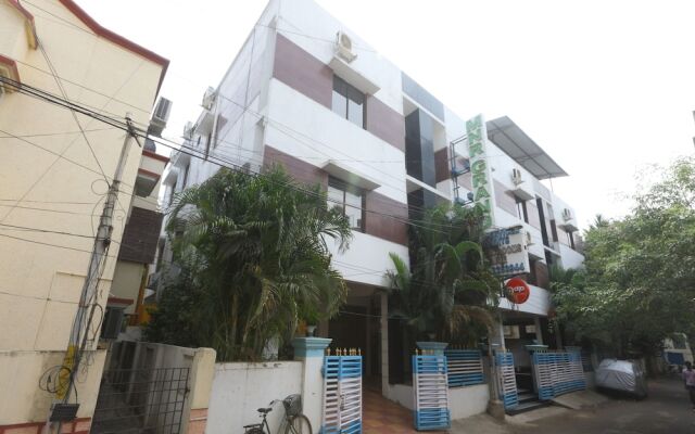 OYO 970 MNR Grand
