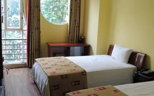 Lemon Hotel