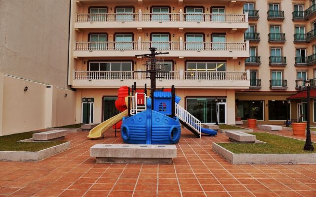 Astur Hotel y Suites