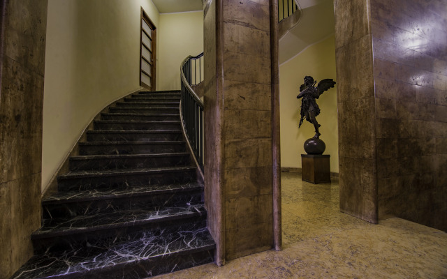 Luxury Rooms H 2000 Roma