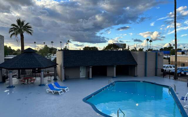 Studio 6 Mesa, AZ – Near Downtown & Sloan Park