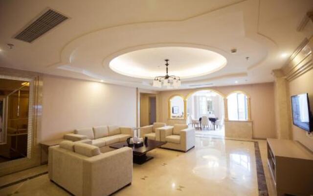 Book & Life Hotel