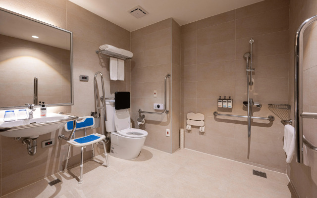 Holiday Inn Express Kaohsiung Love River by IHG