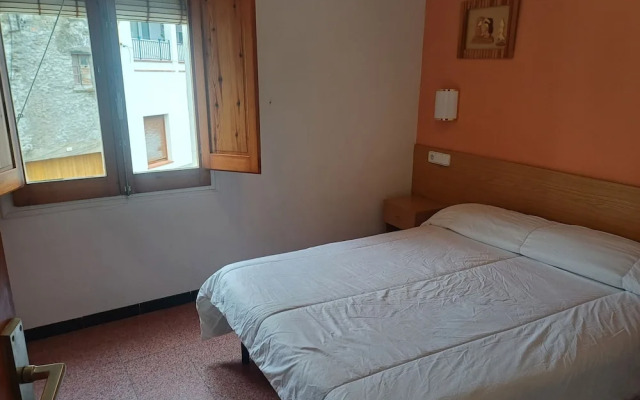 Hostal Sol y Sombra
