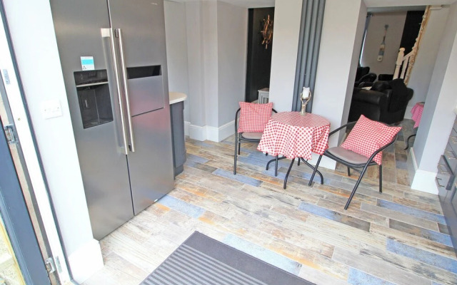 Shooting Star Cottage