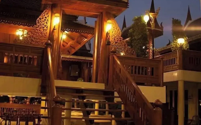 Ruenthai Ayutthaya Resort And Restaurant