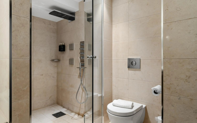 Clarion Hotel Admiral