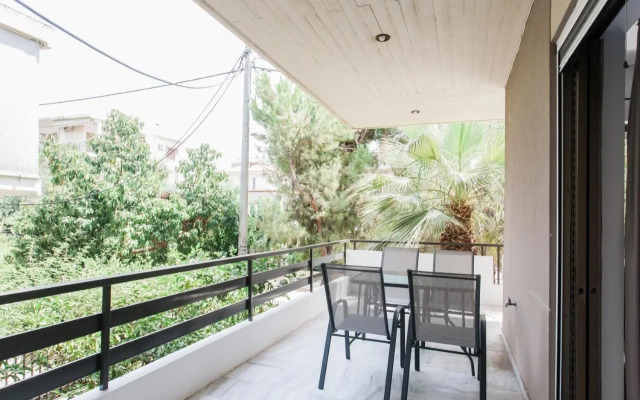 Pleasant 2BR Apartment near HELEXPO by UPSTREET