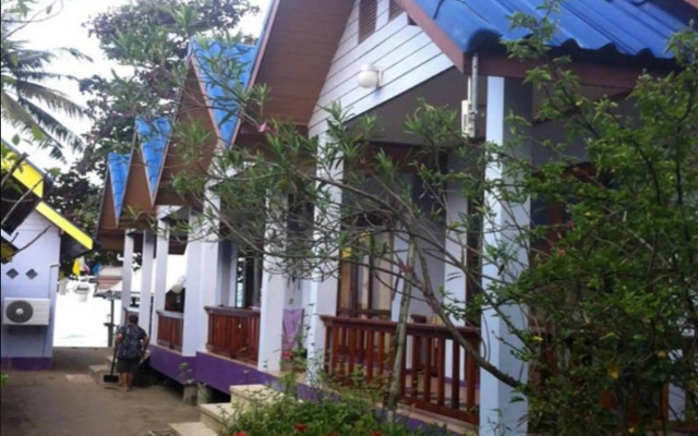 Sang Aroon Bungalow