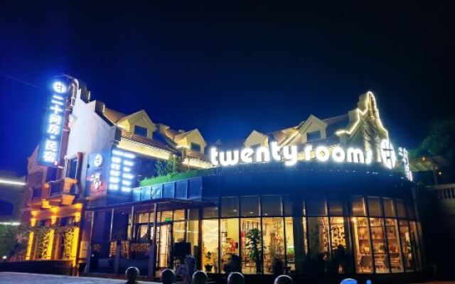 Twenty Rooms Art Hotel
