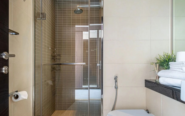 LUX Holiday Home - Silverene Towers 1