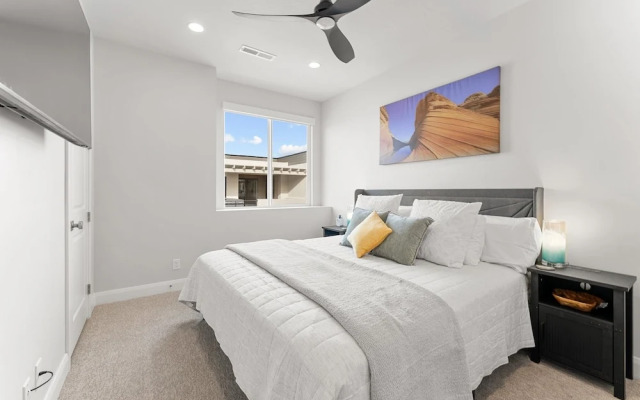 Oasis Retreat 5 Bedroom Townhouse