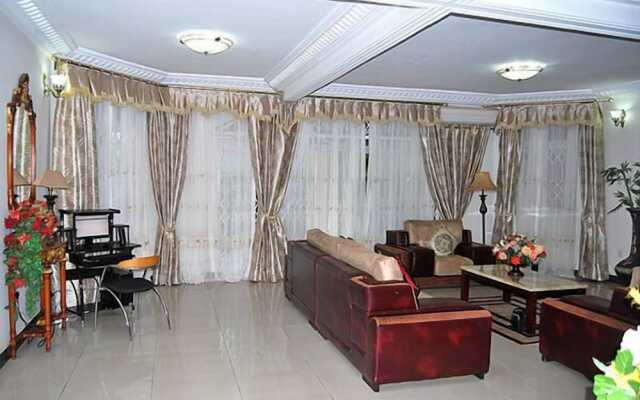 Acacia Lodge, North Legon