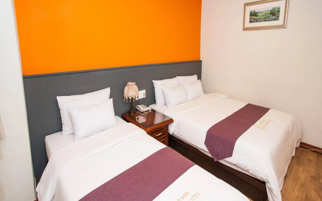 Noblesse Tourist Hotel