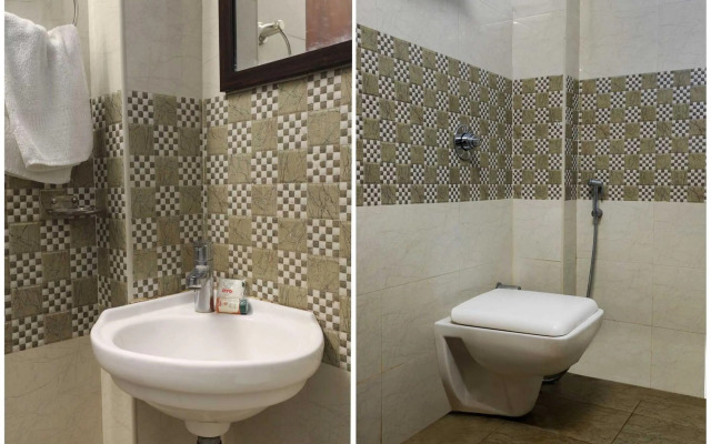 OYO 9804 Hotel SR Residency