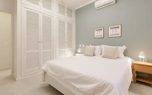 Leblon Coast Amazing 3 Bedroom in Leblon