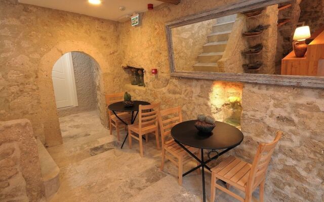 Selavi Hotel