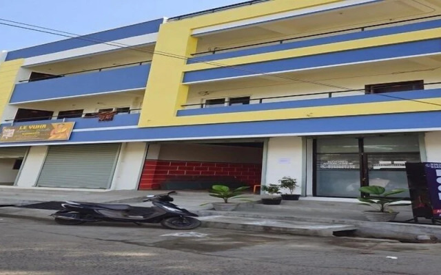 Pondy Pleasant Stay