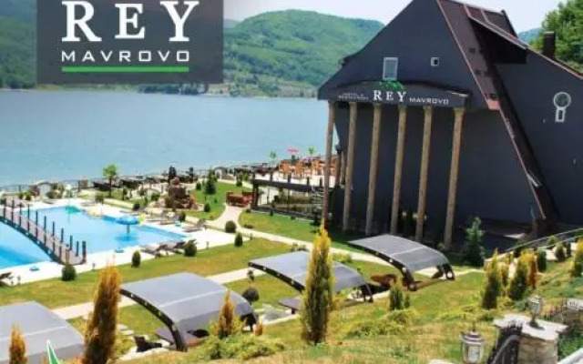 Hotel New Golden Place