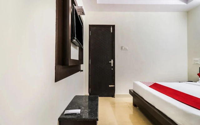 SRK Inn by OYO Rooms