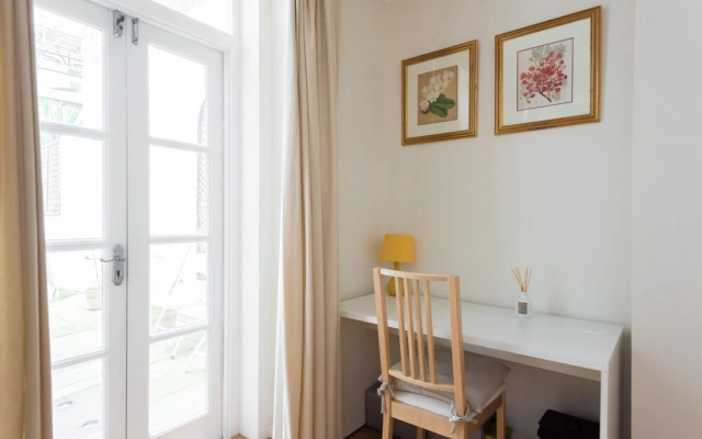 Platinum Apartment Next to Westminster 9983