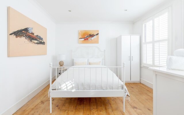 Bright Welcoming Apartment With Terrace, Fulham 3 bed