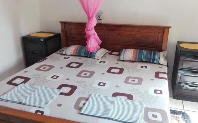 Vista Rooms Hikka Beach