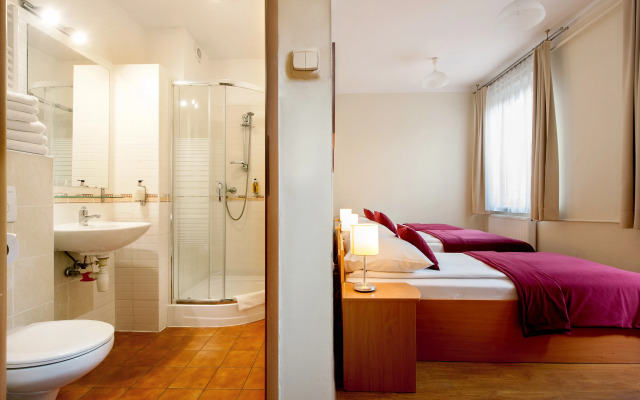Maly Krakow Aparthotel