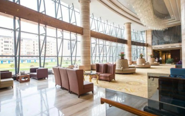 Hewitt Grand Hotel