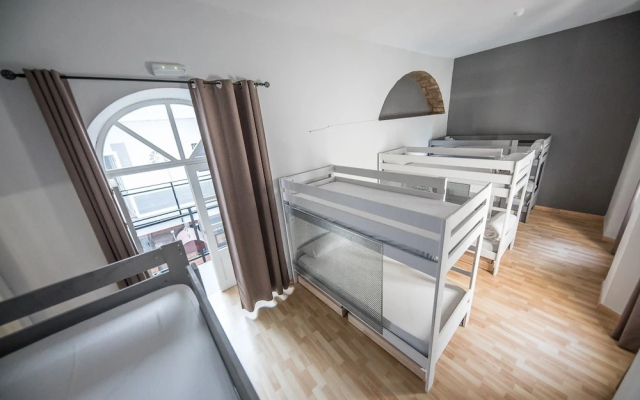 Factory Rooms Tarifa - Hostel
