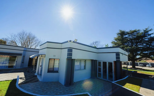 Mawo Luxury Boutique