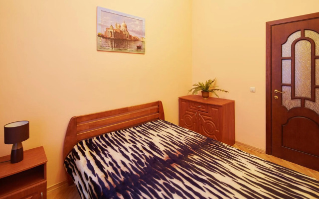 Apartment on Krakovskaya