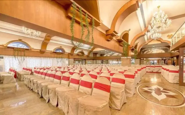 Hotel Crystal Castle
