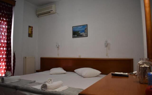 Galanis Studios and Apartments